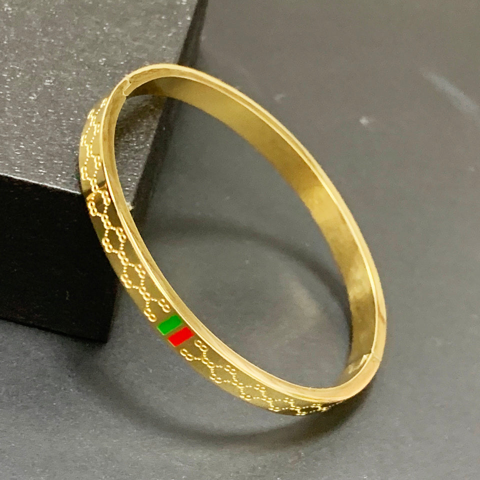 Famous Brand Bracelet Female 18K Gold Stainless Steel Bangles Red and Green Charm Bracelets for Women Lover Jewelry Wholesale